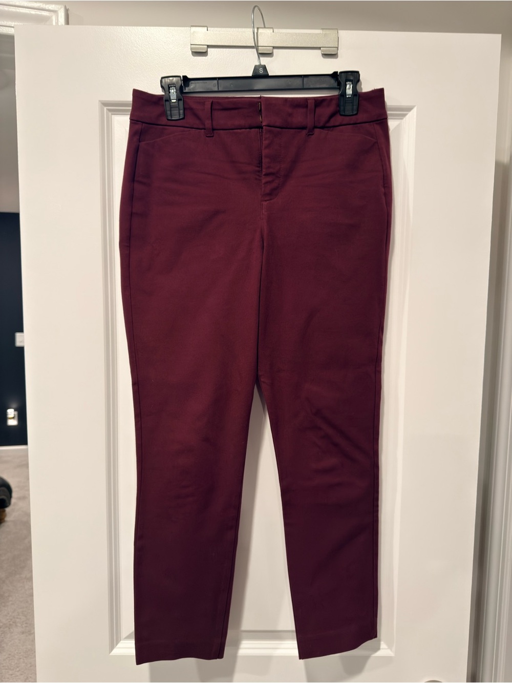 Old Navy Women's Burgundy Pixie Ankle Pants
